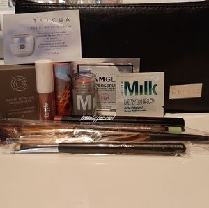 Brand new Morphe makeup bag & makeup bundle